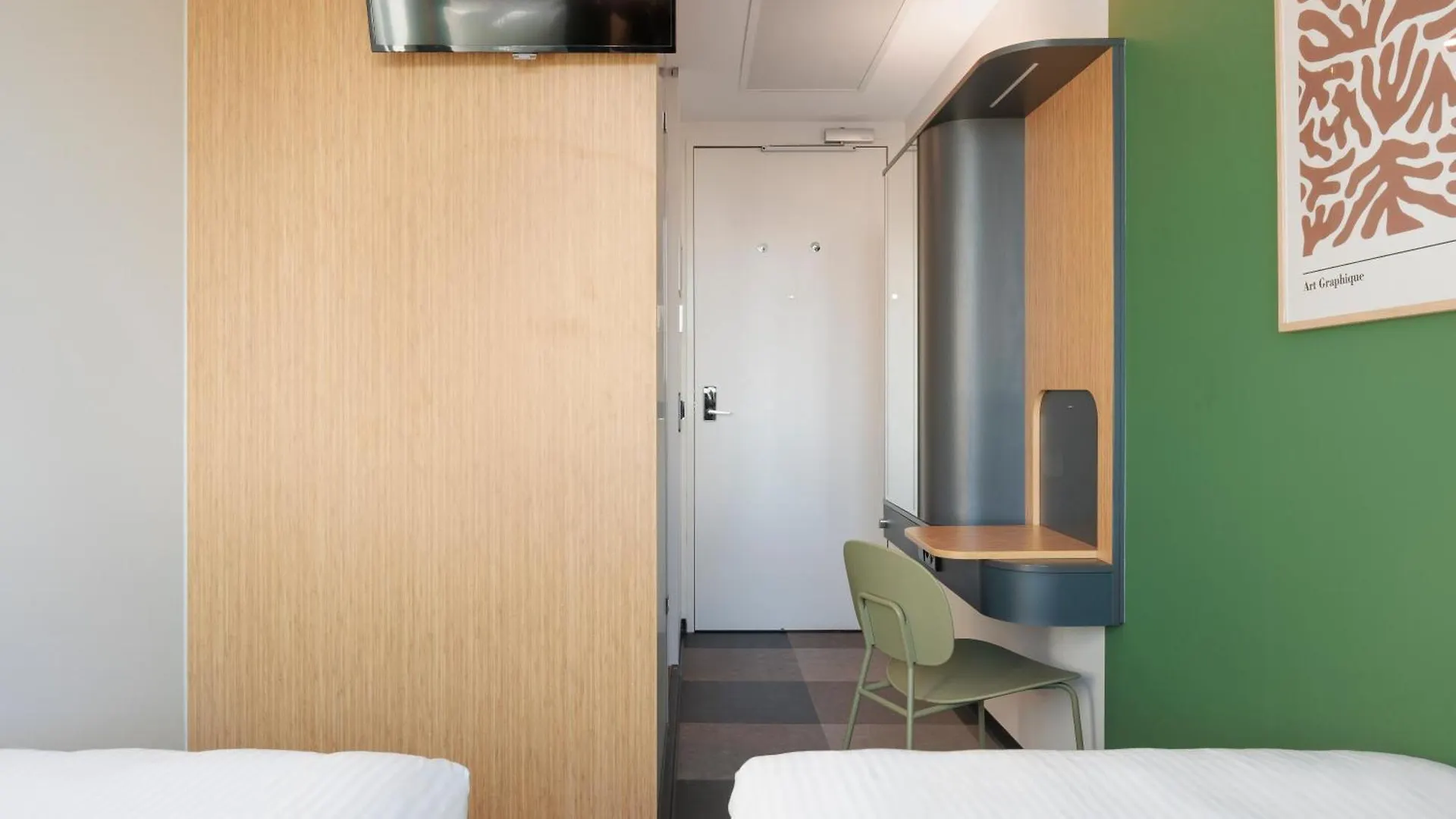Hotel Maxhotel Amsterdam Airport Schiphol - Recently Renovated Hoofddorp