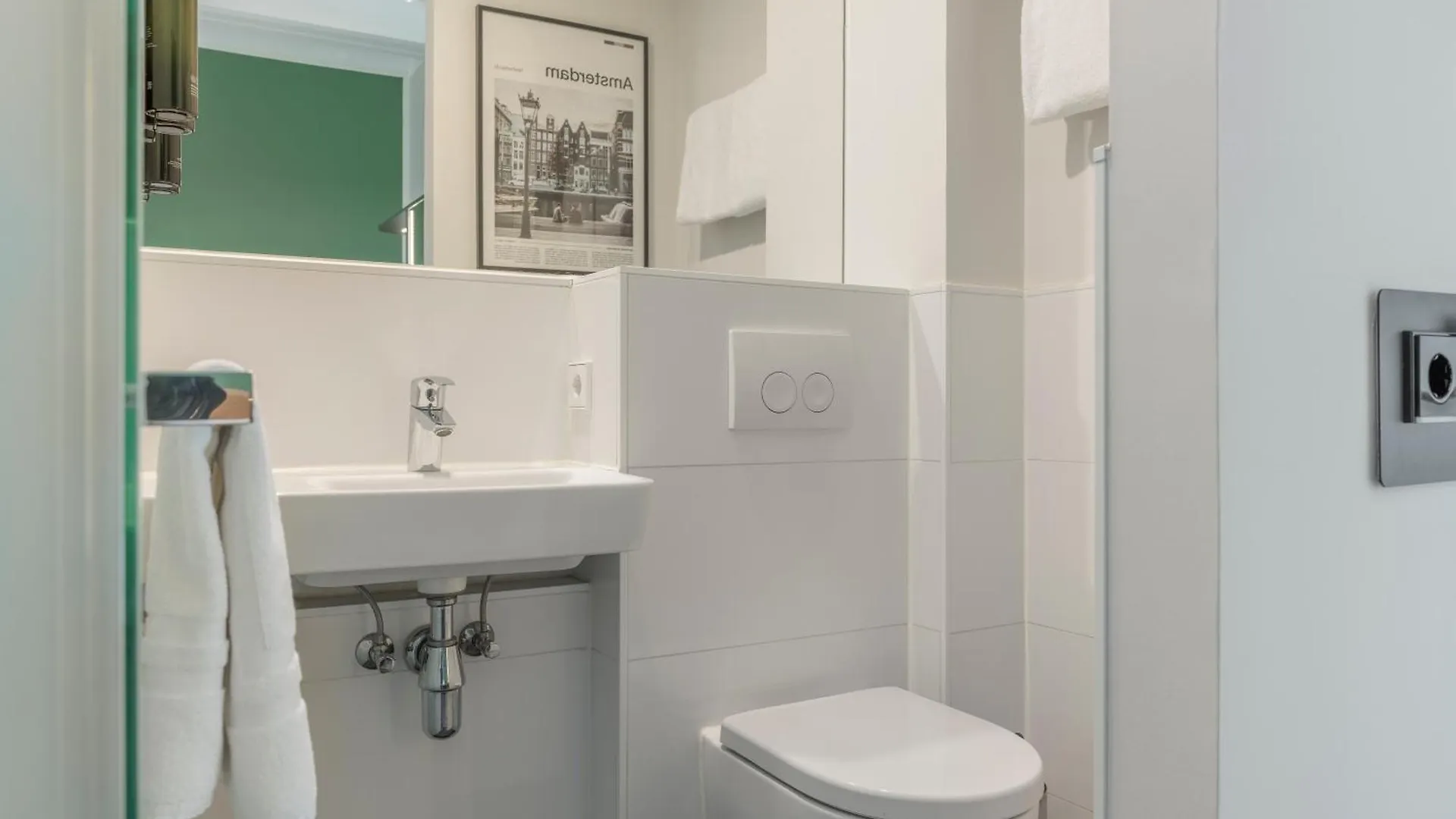 Maxhotel Amsterdam Airport Schiphol - Recently Renovated Hoofddorp 3*,  Netherlands