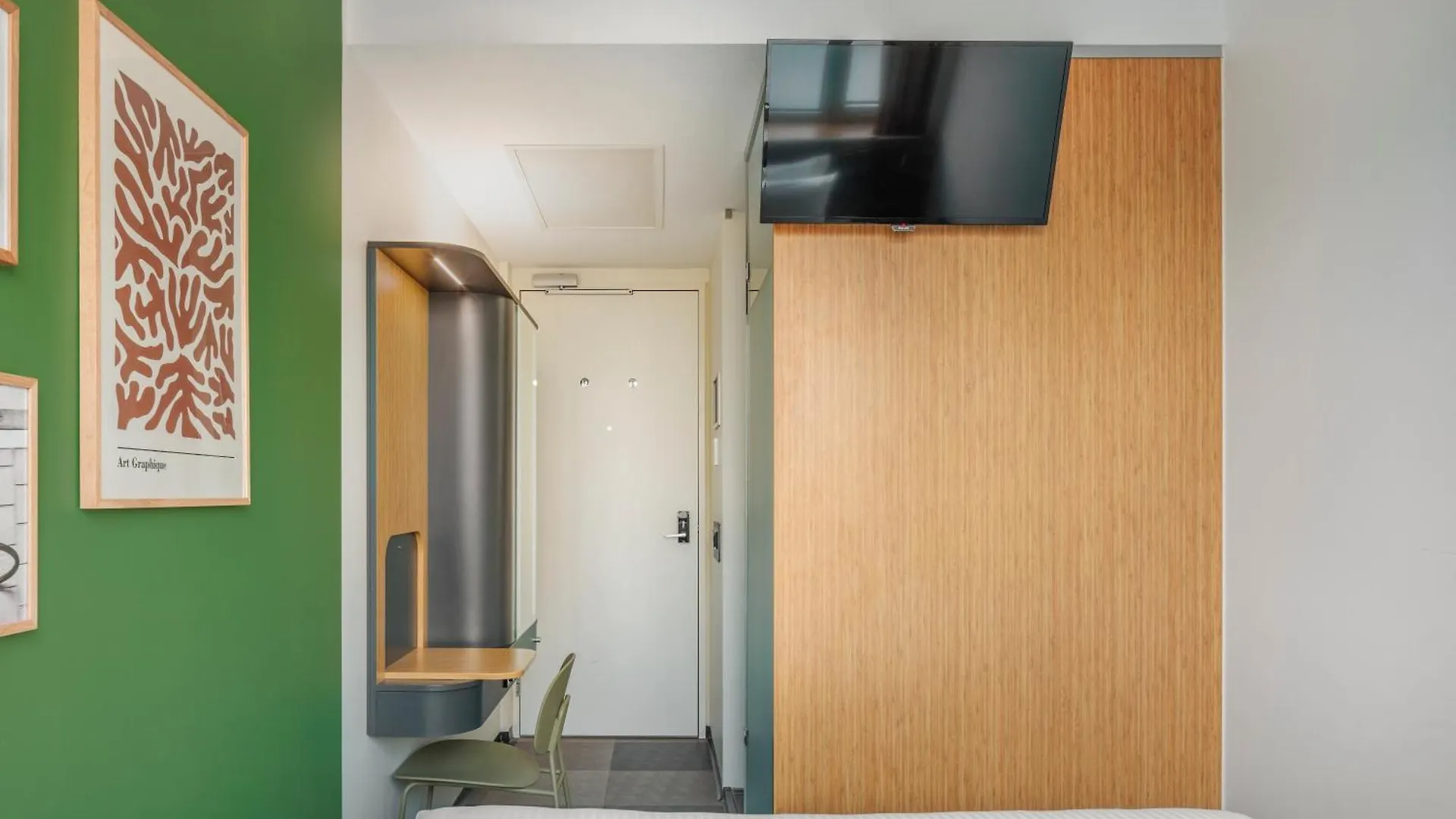 Hotel Maxhotel Amsterdam Airport Schiphol - Recently Renovated Hoofddorp
