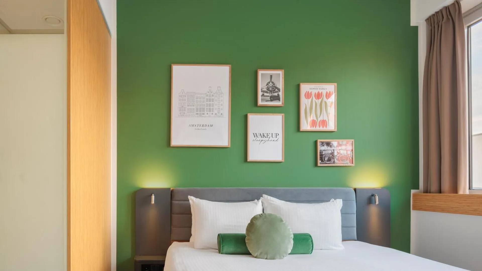 Maxhotel Amsterdam Airport Schiphol - Recently Renovated Хоофддорп 3*,  Нидерланды